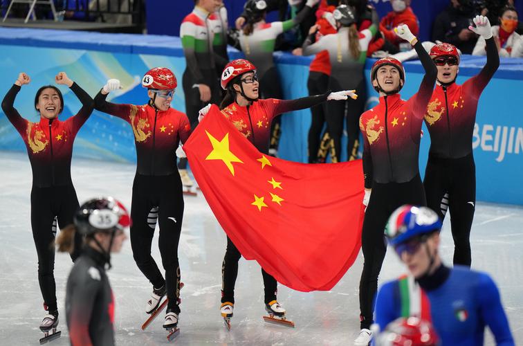 2022冬奥会中国队夺冠瞬间